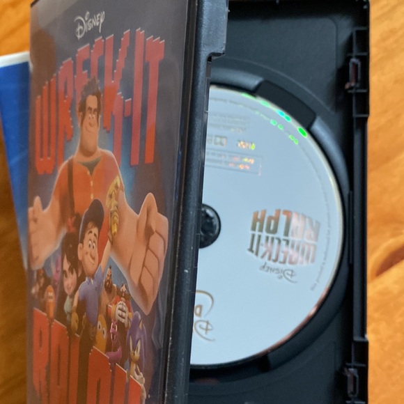 9 Disney Movie DVD Lot Moana Tangled The little Mermaid Tinker Bell Ralph - Picture 4 of 12